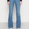 Diesel Prix Distinctifs 1969 D-EBBEY - Jean flare jeans basse female